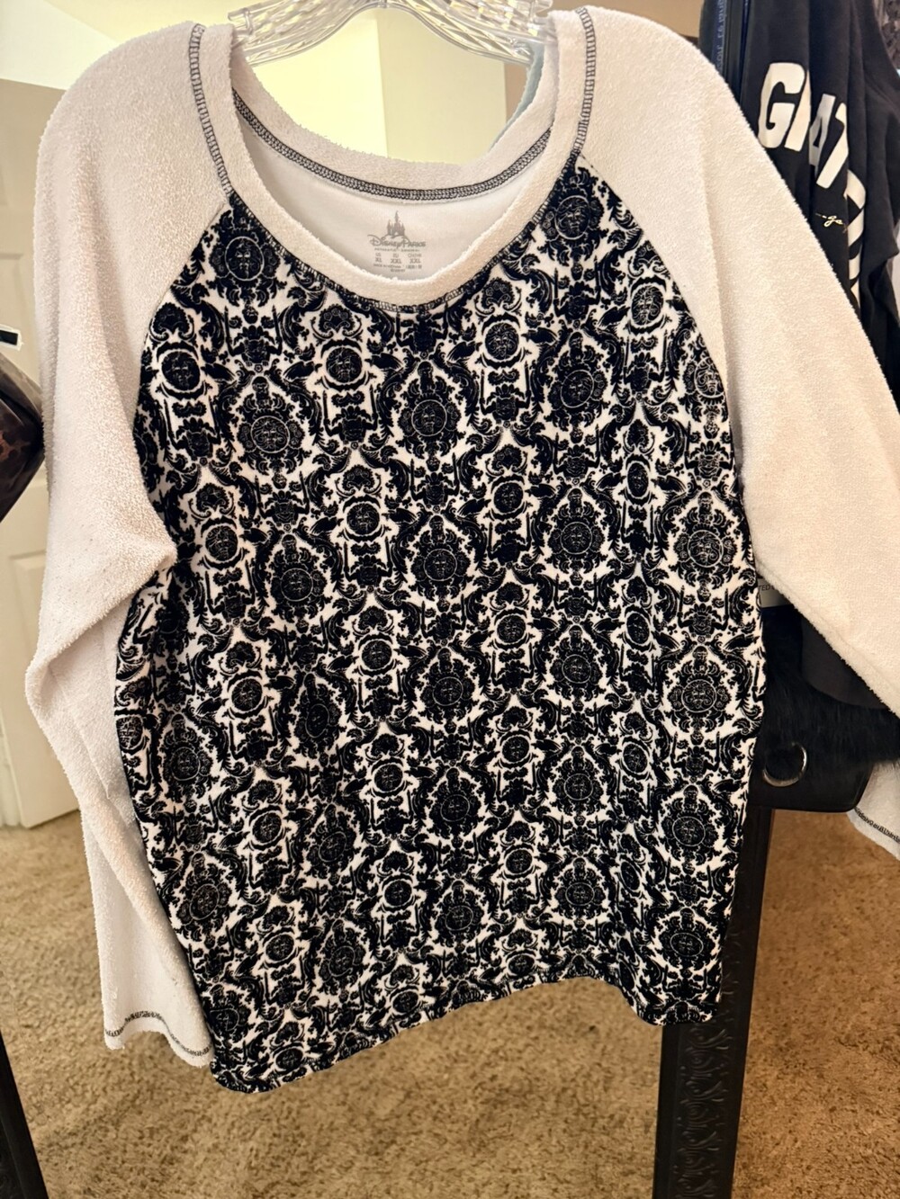 Disney Parks Women's Damask Print Crew Fleece Pullover Sweatshirt Black White XL